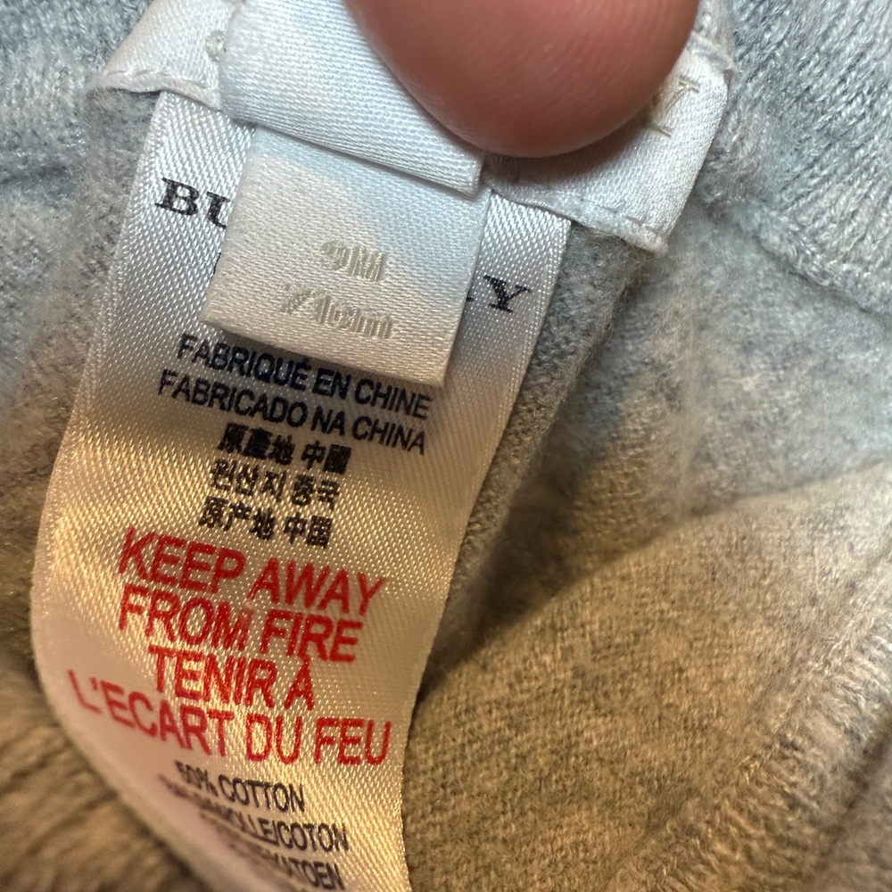 Burberry - Picture 6 of 6
